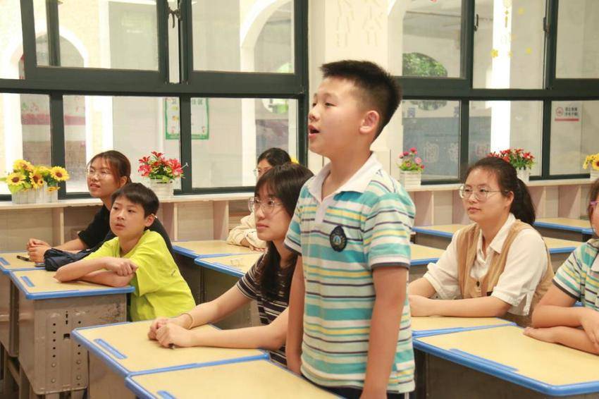 “遵义红，童心亮”完美网页版马克思主义学院开展红色宣讲活动.docx