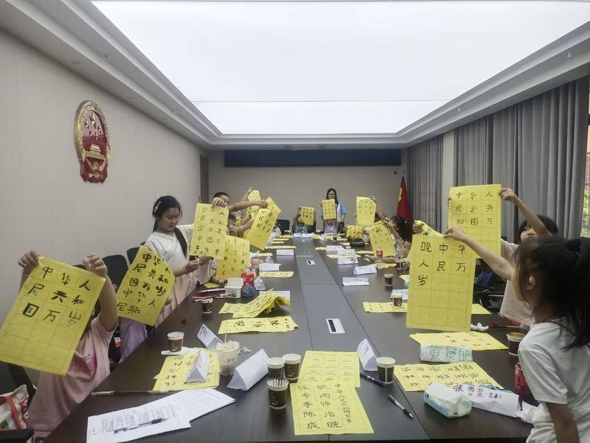 青春实践育新苗 全面发展促成长.docx